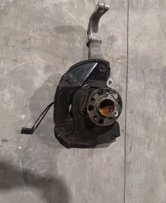 Mercedes-Benz S W222 Front wheel hub 2221901