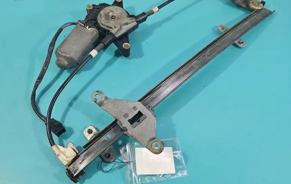 Nissan Primera Front door window regulator with motor IMPRK1577127