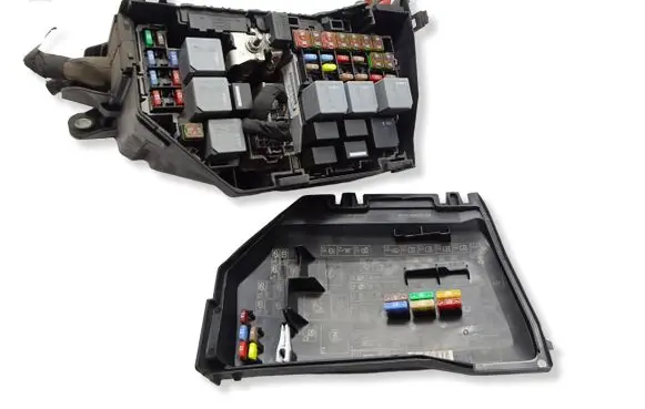 Land Rover Discovery Sport Fuse box set 6G9T14A076CA K067R