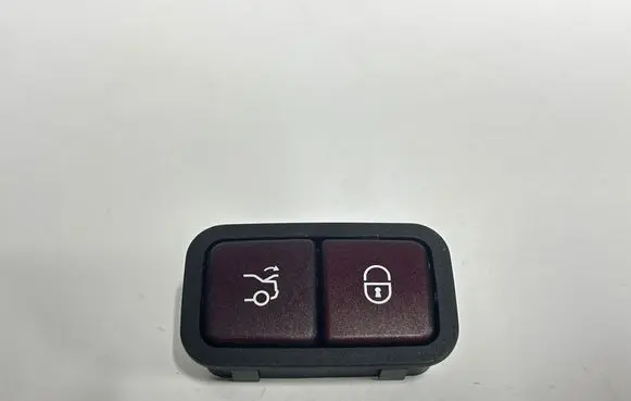 Mercedes-Benz CLS C218 X218 Tailgate opening switch A2208211479