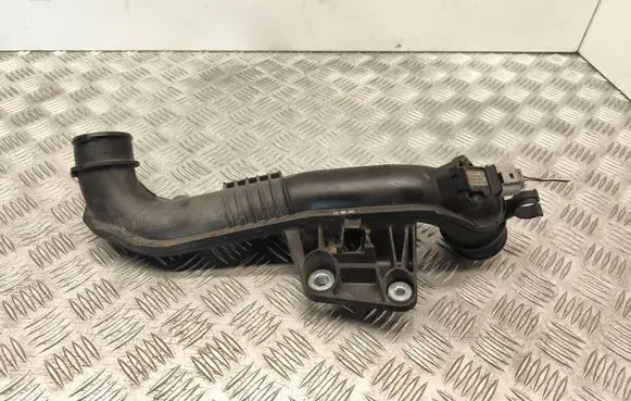 Audi A4 S4 B8 8K Intercooler hose/pipe 8K0145673L 0281002401