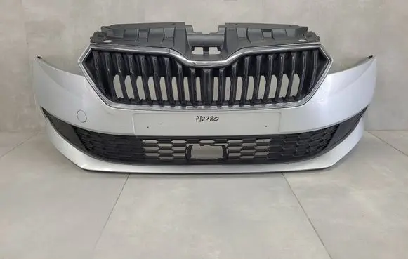 Skoda Fabia Mk3 (NJ) Front bumper 6V0807221F