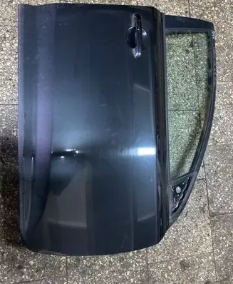 KIA Ceed Front door