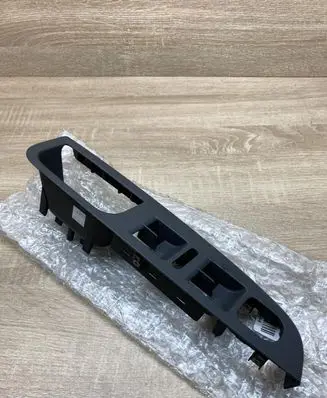 Volkswagen Golf VI Front door window switch trim 1K4868050B