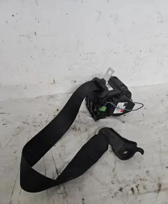 BMW X6 F16 Rear seatbelt 626747100F 0000X0900V L001633