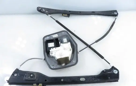 Volkswagen Golf Plus Front door window regulator with motor 5M1837401B 1K0959793C 5M0837461