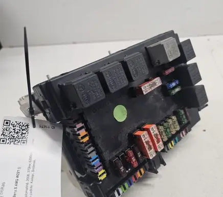 Mercedes-Benz S W221 Fuse module A2215403550