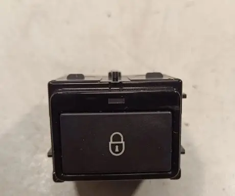 Jaguar XE Central locking switch button GX7314017FC