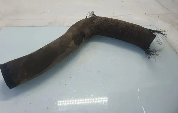 Mazda 5 Engine coolant pipe/hose