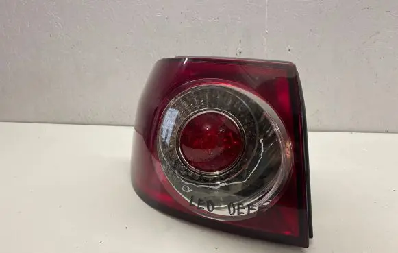 Volkswagen Golf Plus Rear/tail lights 5M0945095R 89091155