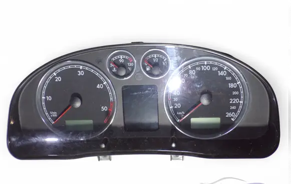 Volkswagen PASSAT B5.5 Speedometer (instrument cluster) 3B0920849A