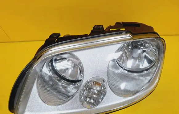 Volkswagen Caddy Headlight/headlamp 2K0941005B