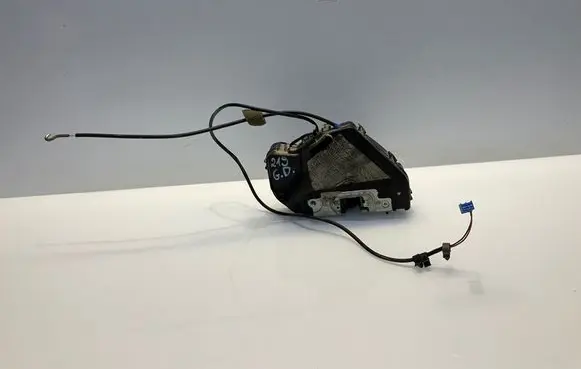 Mercedes-Benz CLS C219 Rear door lock 2197300235 A2197300235