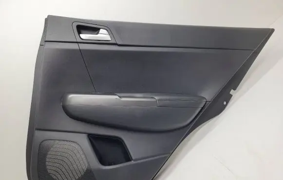 KIA Sportage Rear door card panel trim
