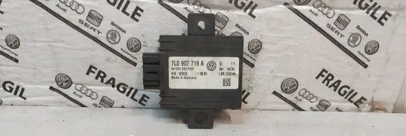 Volkswagen Touareg I Alarm control unit/module 7L0907719A 28024252F H05S0020