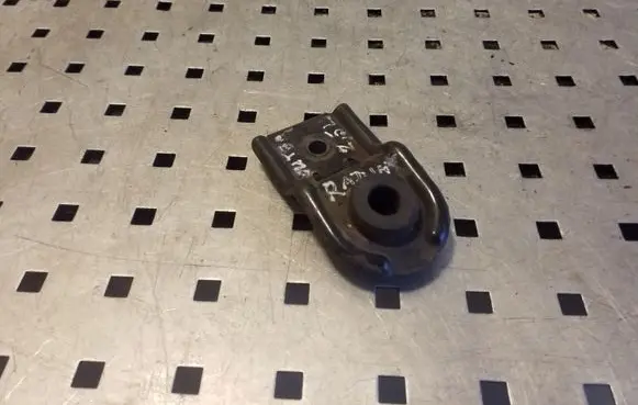 Subaru Outback Radiator mount bracket