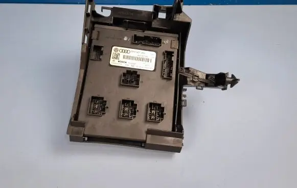 Audi Q5 SQ5 Comfort/convenience module 8K0907063 01026001