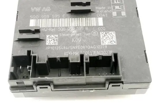 Audi A3 S3 8V Door control unit/module 5Q0959595B