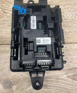 BMW 3 F30 F35 F31 Fuse module 9261110
