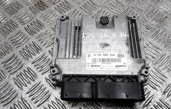 Opel Insignia A Engine control unit/module 555955400281019867