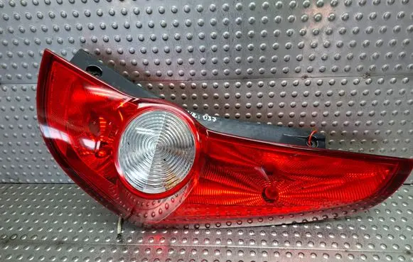Opel Agila B Rear/tail lights S27639037 89071614