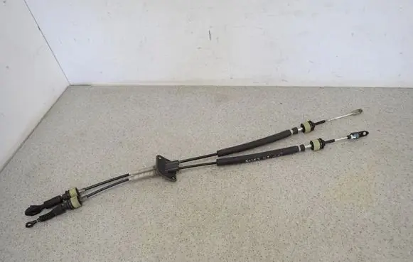 Suzuki Swift I Gear shift cable linkage