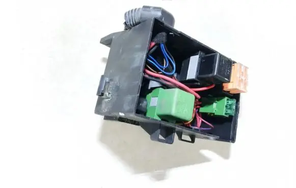 Opel Zafira A Fuse box set 90560119