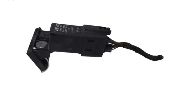 Volkswagen Caddy Glow plug pre-heat relay 038973721B 038907281D WL051299023