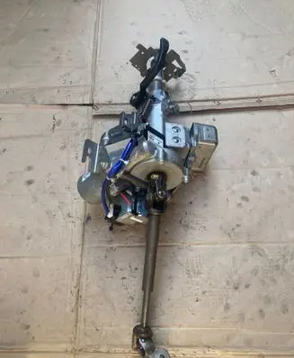 Steering wheel axle
