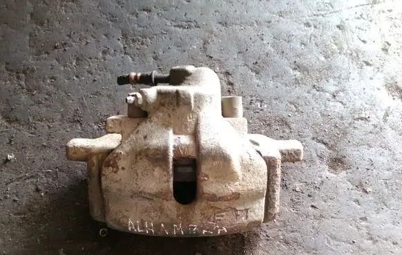 Seat Alhambra (Mk1) Front brake caliper