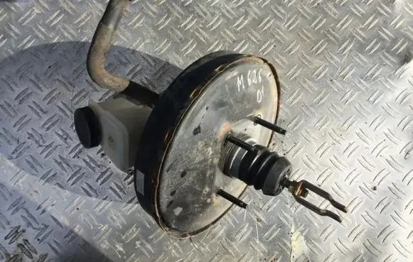 Mazda 626 Brake booster 83404325 0620