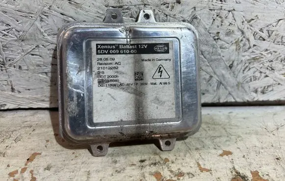Skoda Octavia Mk2 (1Z) Headlight ballast module Xenon 5DV00961000