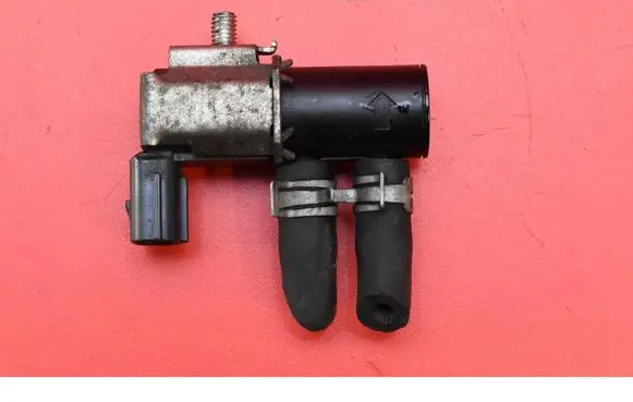 Suzuki Grand Vitara II Vacuum valve K5T48589