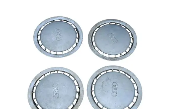 Audi 80 90 B3 R14 wheel hub/cap/trim 893601147