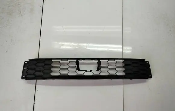 Skoda Fabia Mk3 (NJ) Front bumper lower grill 6V0853677G