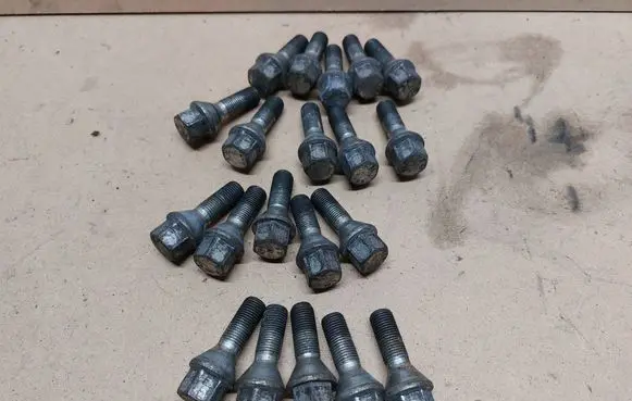 Citroen C5 Nuts/bolts 