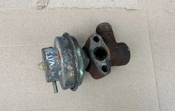 Nissan Patrol Y60 EGR valve 1471022J01