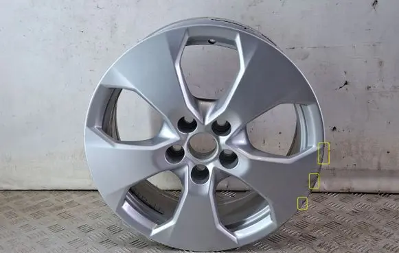 Toyota RAV 4 (XA50) R17 alloy rim PW45742000 PW4574200018