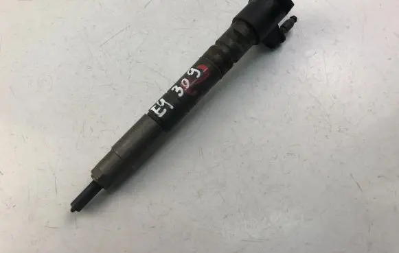 Volvo V60 Fuel injector 31272690