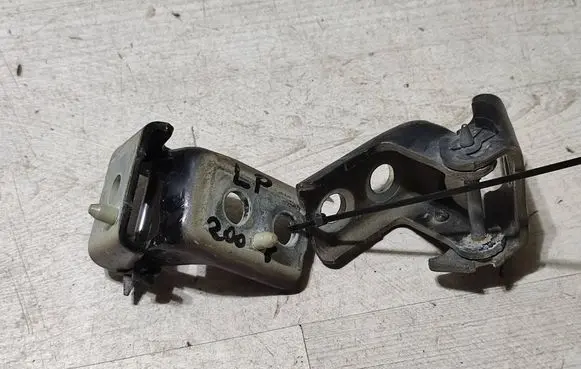 Peugeot 2008 II Front door hinge set 