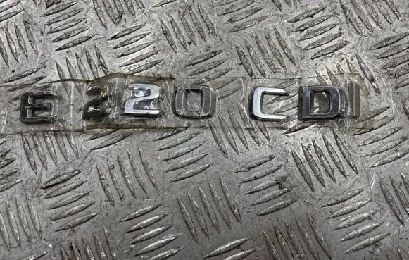 Mercedes-Benz E W211 Manufacturers badge/model letters 