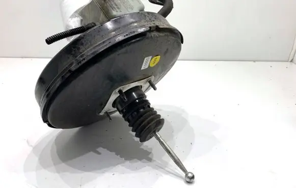 Volkswagen Touran I Brake booster 1T1614105L