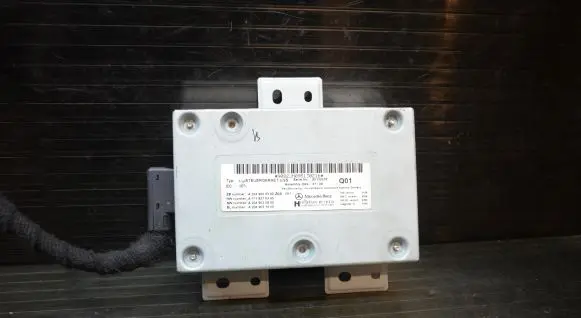 Mercedes-Benz E W212 Other control units/modules A2049000300