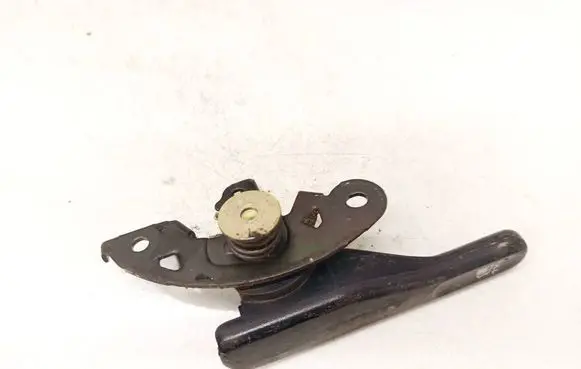 Nissan X-Trail T30 Fuel tank opening switch