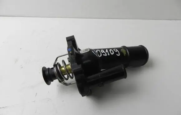 Ford Mustang V Thermostat housing 5653258 VD9109