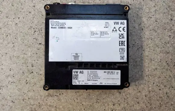 Audi A6 S6 C8 4K SOS control module 4KE035282H01 4KE035282H
