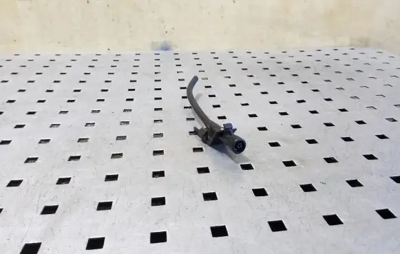 Windshield washer spray nozzle