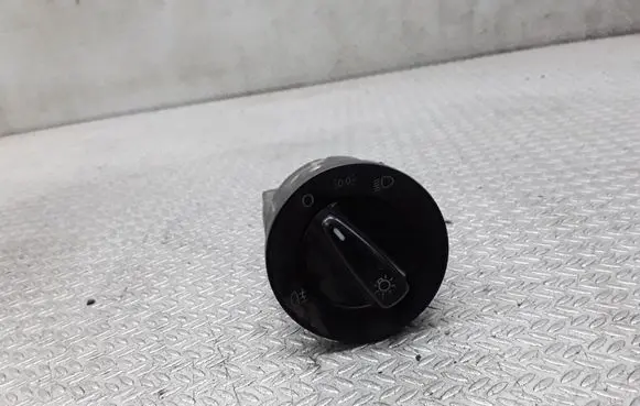 Volkswagen PASSAT B5 Light switch 1C0941531