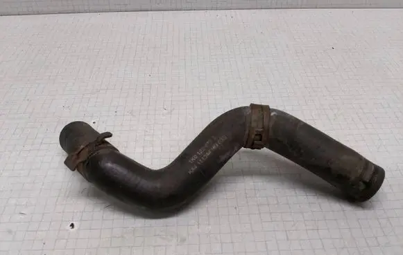 Volkswagen Touran I Engine coolant pipe/hose 1K0122173T KA4111344