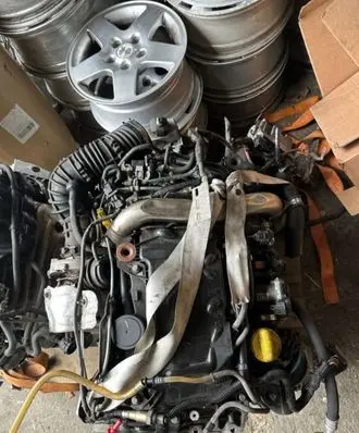 Renault Laguna III Engine swap M9R6854